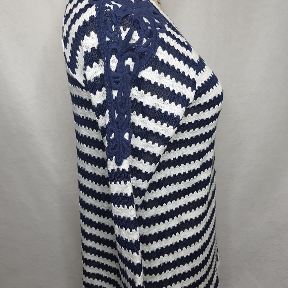 New Directions Blue White Knit Sweater Small - Picture 4 of 6
